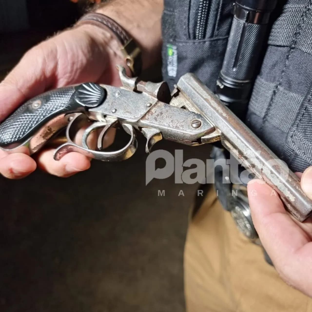 Segurança fica ferido após ser atingido por um tiro acidental em Maringá