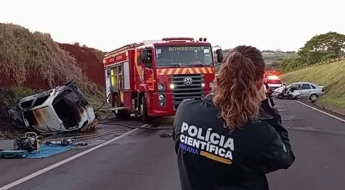 Três pessoas morrem carbonizadas após acidente violenta na PR-317