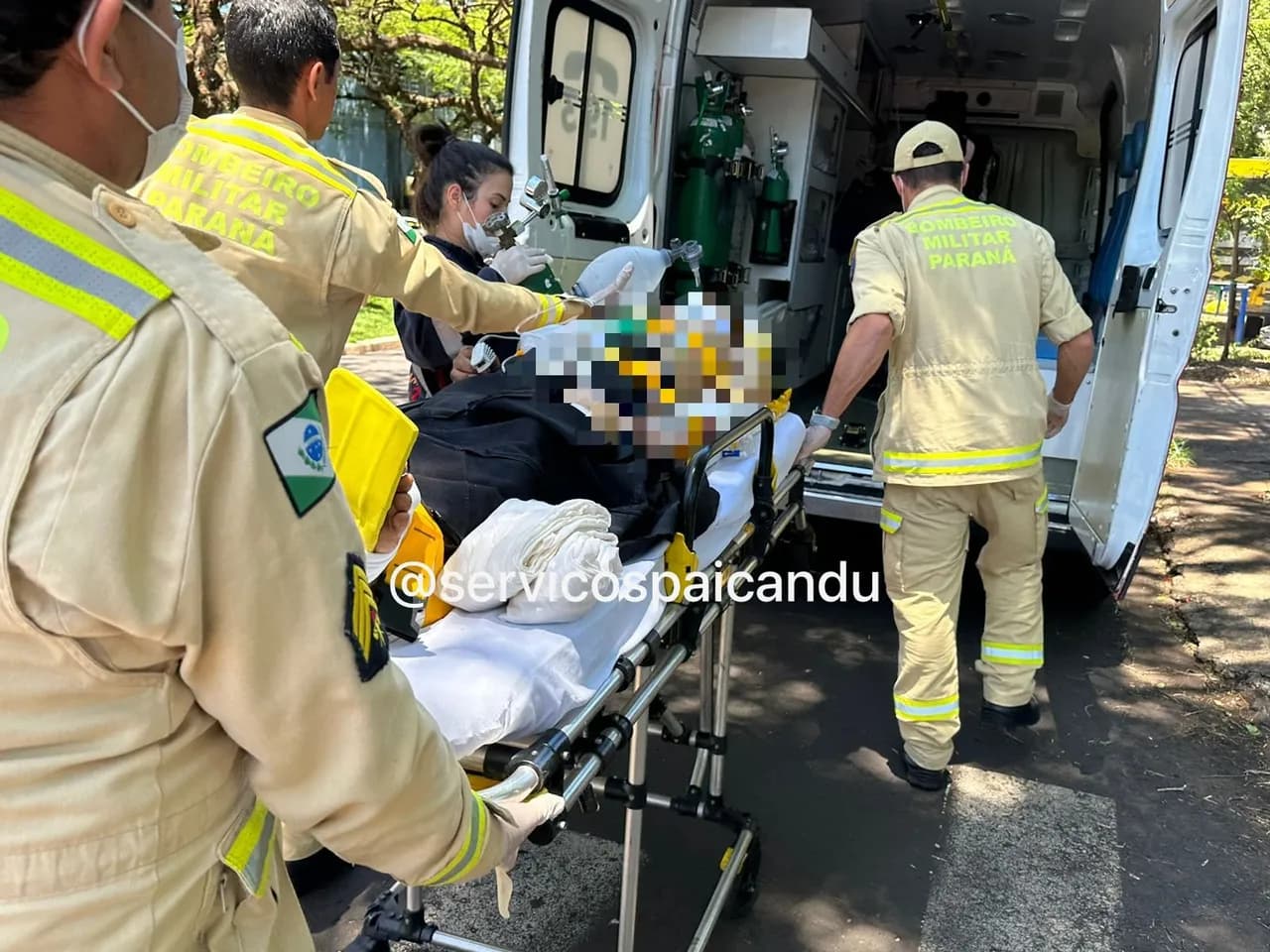 Sorveteiro de 82 anos é socorrido em estado grave após ser atropelado por moto, em Maringá