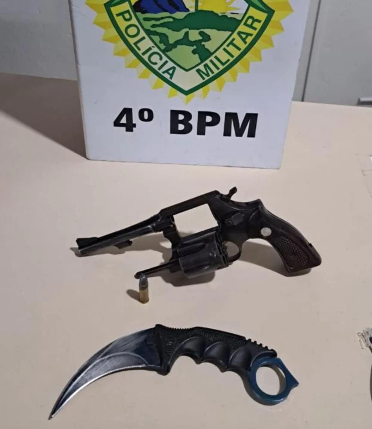 Homem vai cobrar dívida armado de revólver e acaba esfaqueado em Paiçandu