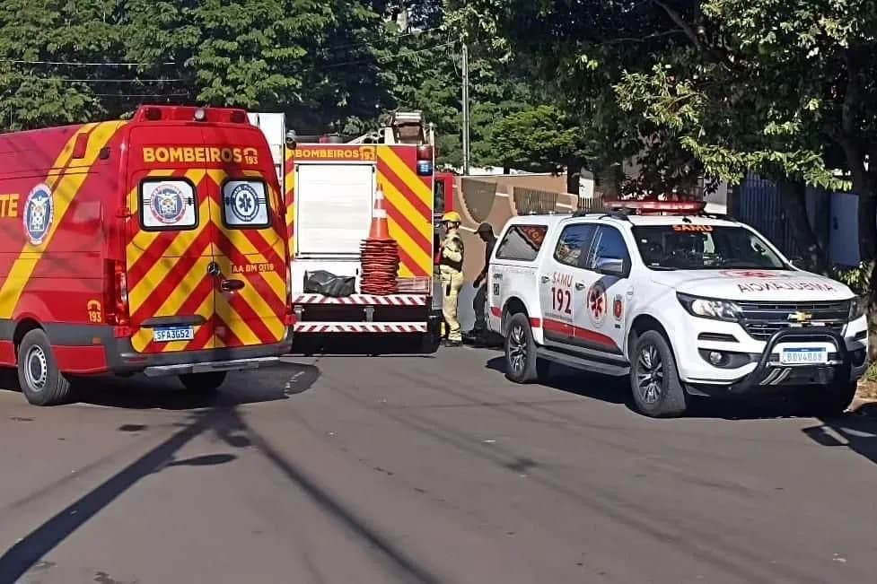 FATALIDADE - Macaco hidráulico cede e homem morre prensado ao realizar manutenção no próprio veículo