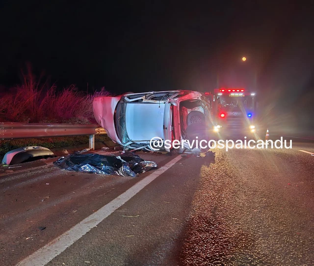 Óbito na 323 - Homem morre e outros dois são socorridos após capotamento de veículo na rodovia entre Paiçandu e Água Boa