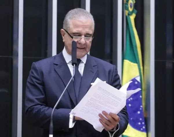 Câmara aprova projeto que obriga motorista alcoolizado a indenizar vítimas de acidentes