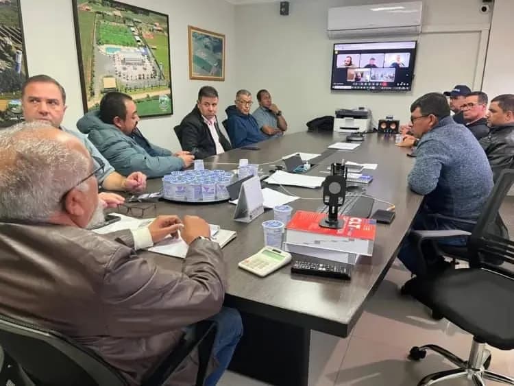 Sem acordo, trabalhadores do transporte coletivo de Maringá anunciam greve para segunda-feira