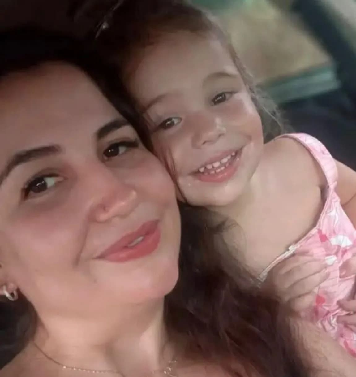 Mãe e filha morrem após carro cair no rio Paraná em Porto Rico - polícia investiga o caso