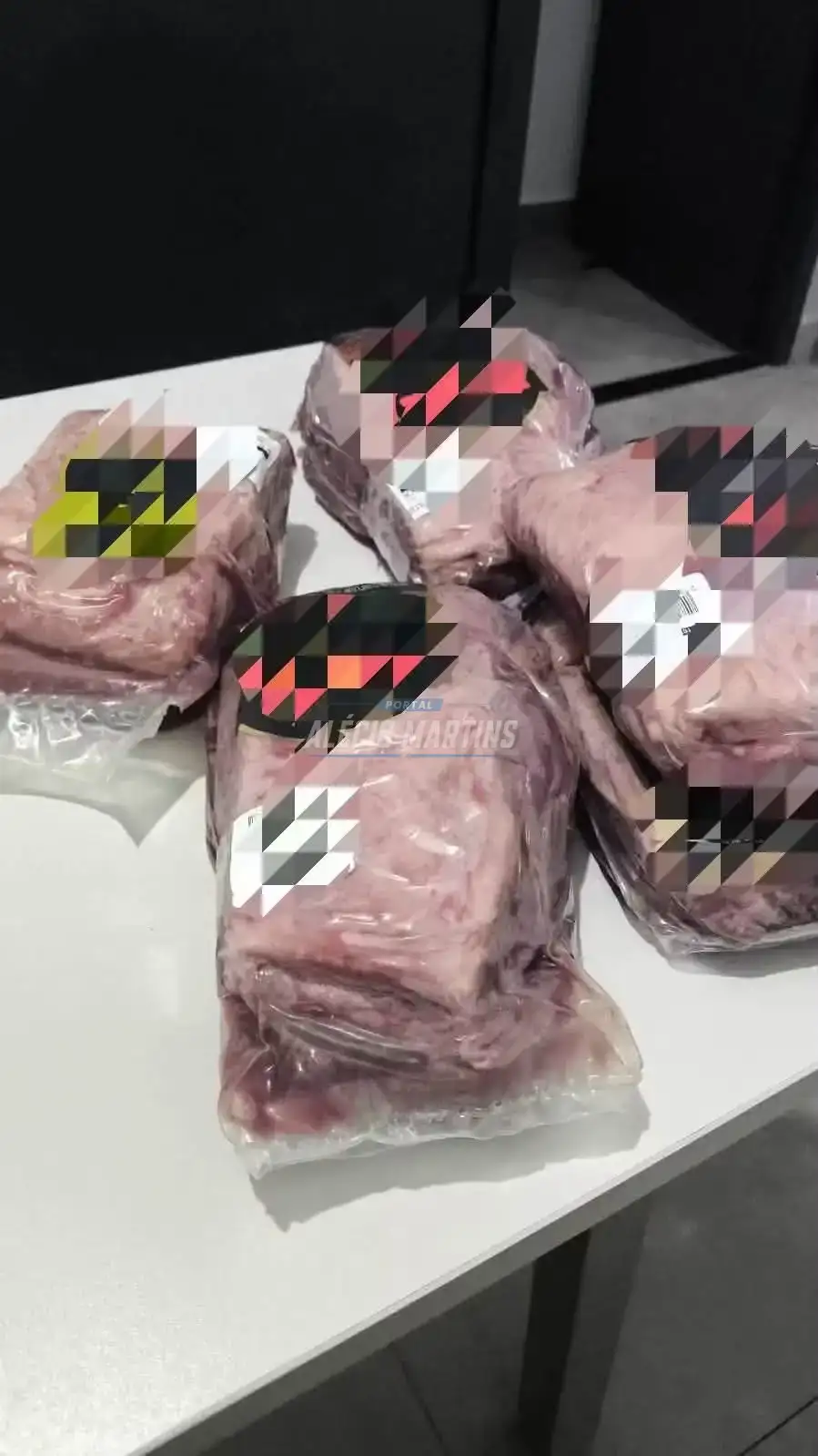 Homem é preso pela GCM por comprar carnes furtadas de de supermercado em Maringá