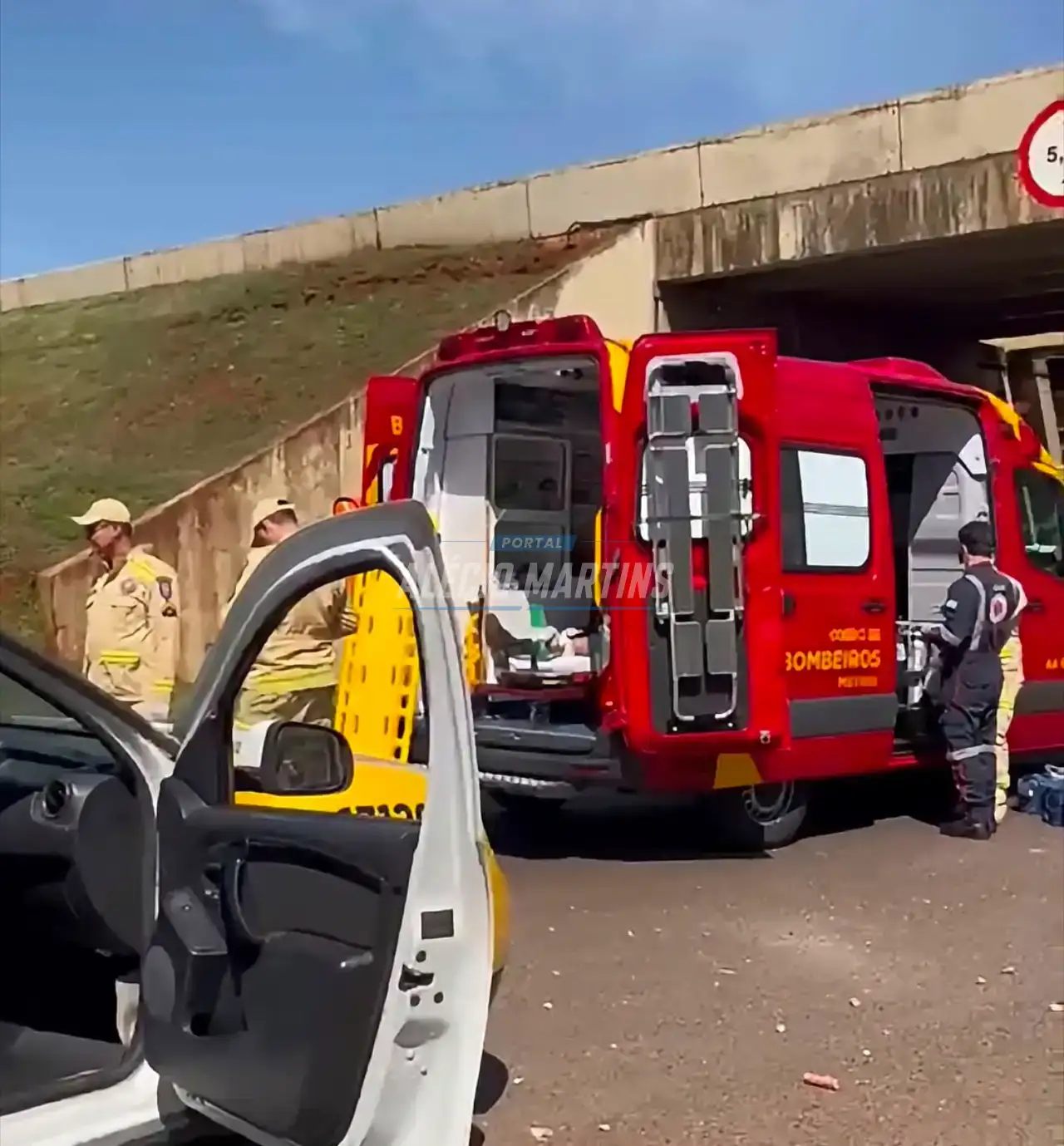 Dois alunos-soldados da Polícia Militar foram baleados durante um treinamento realizado nesta segunda-feira, em Maringá.