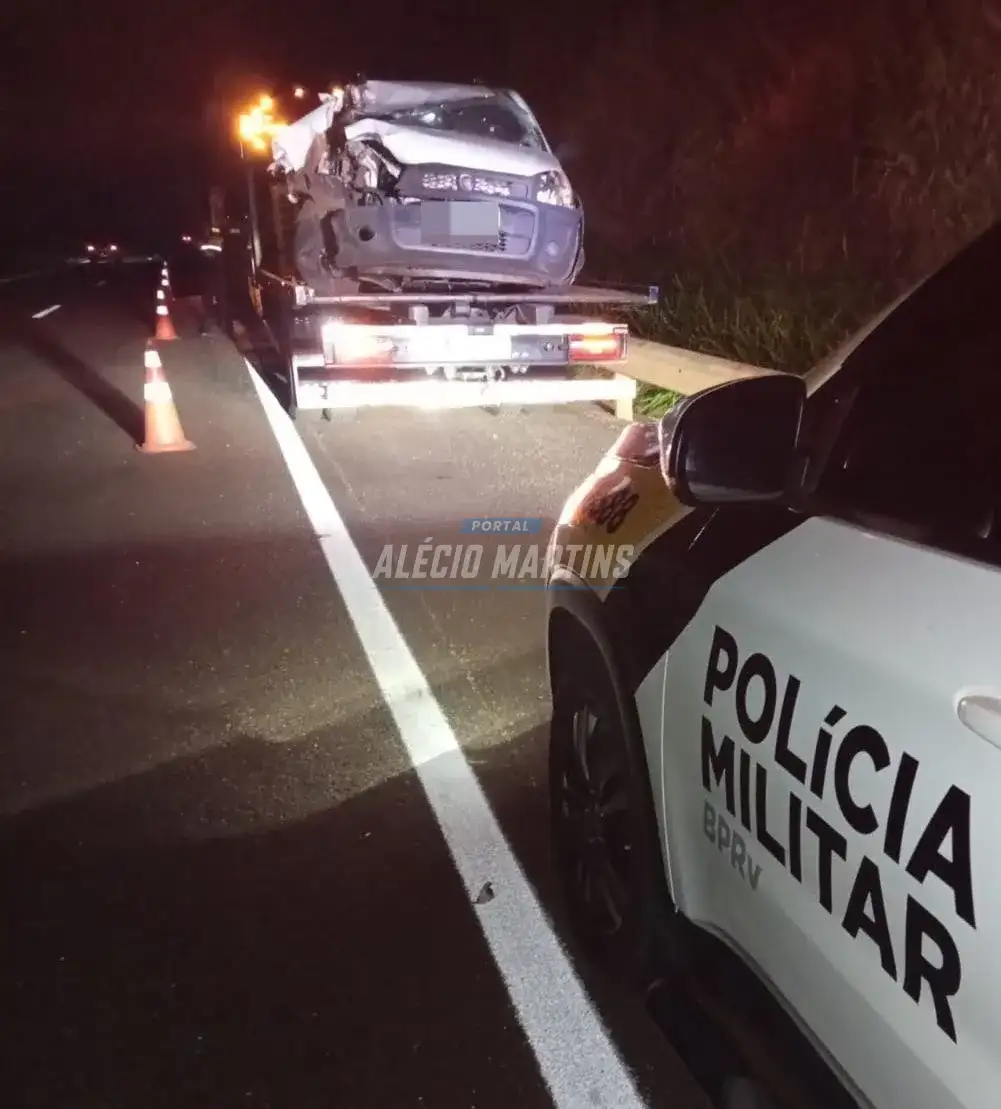 Colisão traseira deixa duas pessoas feridas na PR-323, em Paiçandu