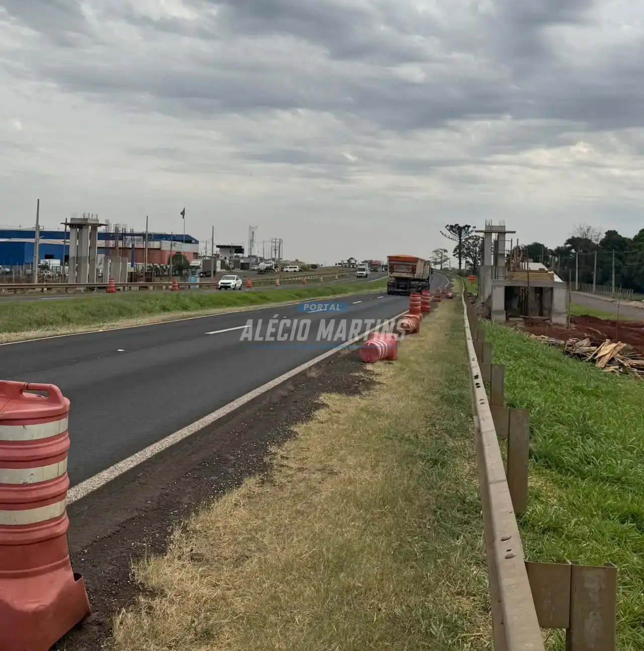 PR-323 terá interdição parcial neste domingo para instalação da estrutura de passarela em Paiçandu