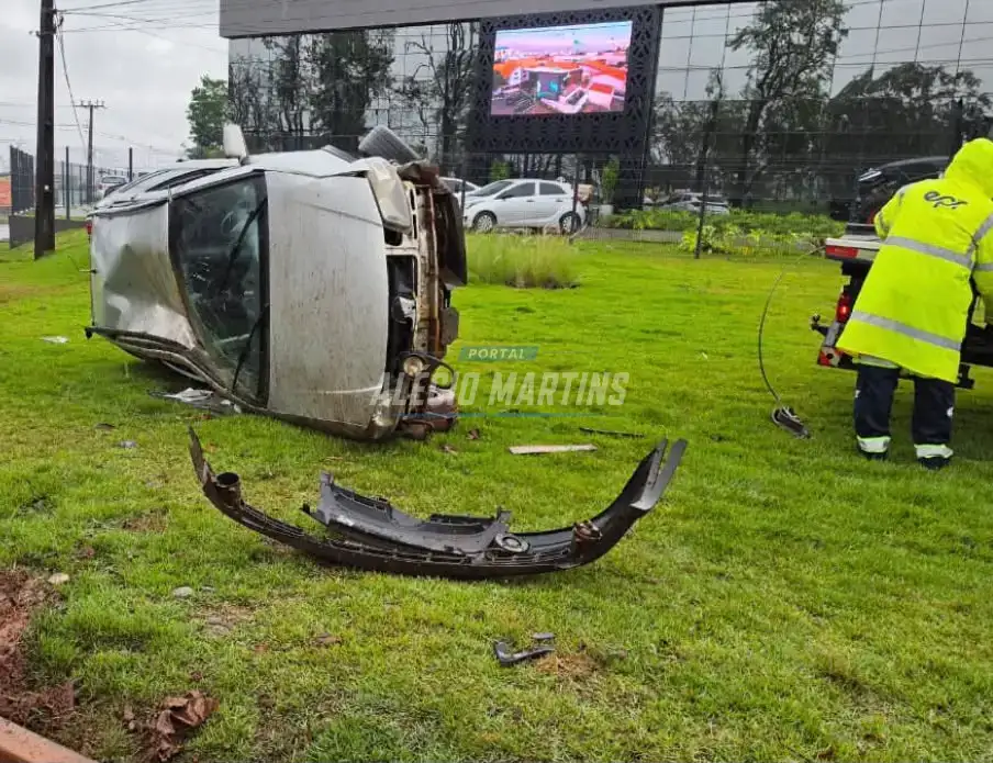 Três acidentes são registrados em poucas horas na PR-317, em Maringá
