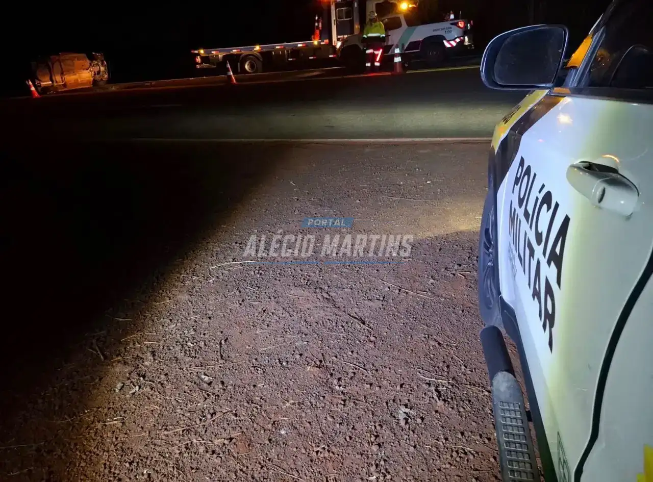 Motorista fica ferido após capotamento na PR-323 entre Doutor Camargo e Jussara