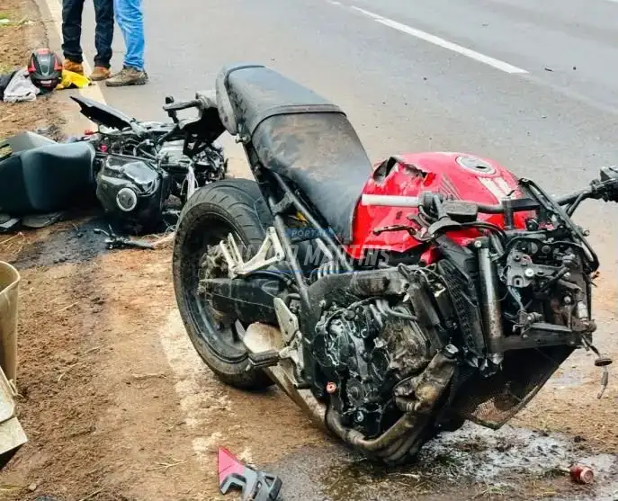 Colisão entre duas motos deixa um homem gravemente ferido na PR-323