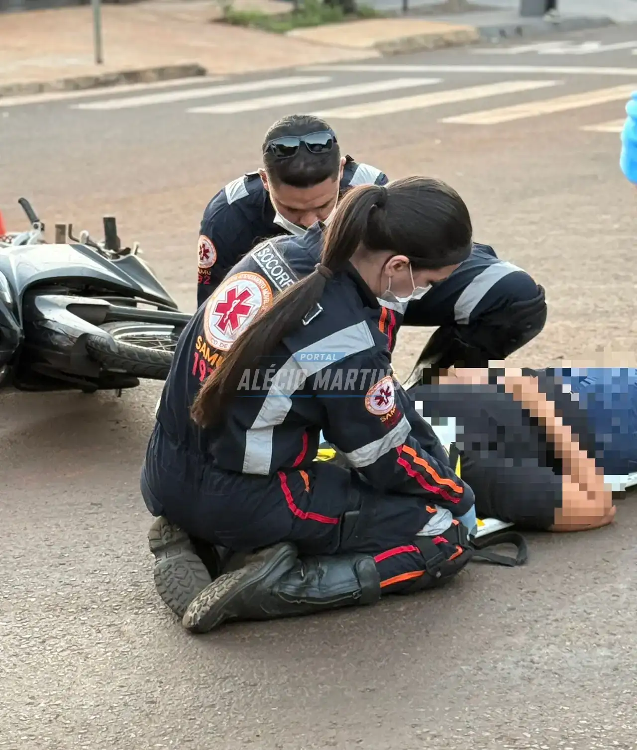 Motociclista avança preferencial e fica ferida em acidente no Jardim Novo Centro, em Paiçandu