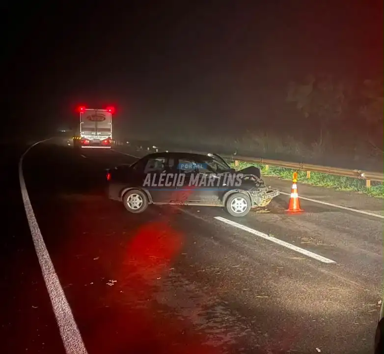 Motorista foge após colisão traseira e acidente deixa dois feridos na rodovia em Paiçandu