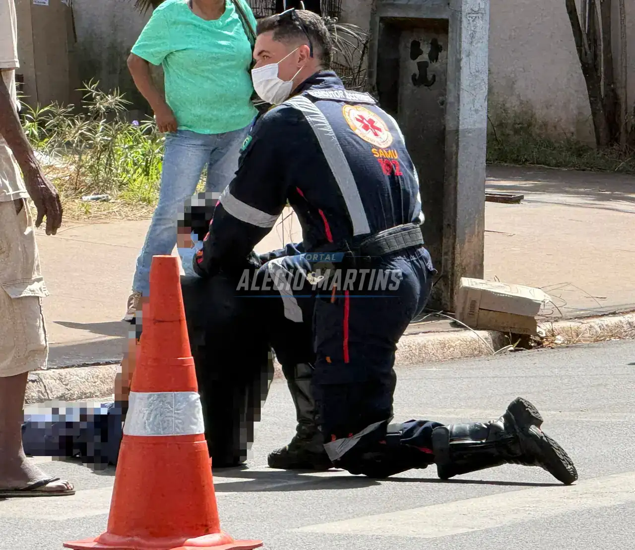 Casal de idosos fica ferido após queda de scooter elétrica em Paiçandu