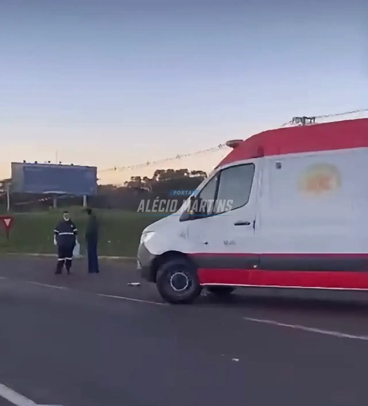 Trabalhador morre após ser atropelado na BR-376, em Maringá