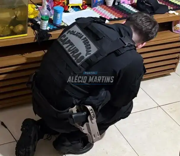 Operação da Polícia Federal contra o tráfico internacional de drogas resulta em 12 prisões na região, incluindo Paiçandu