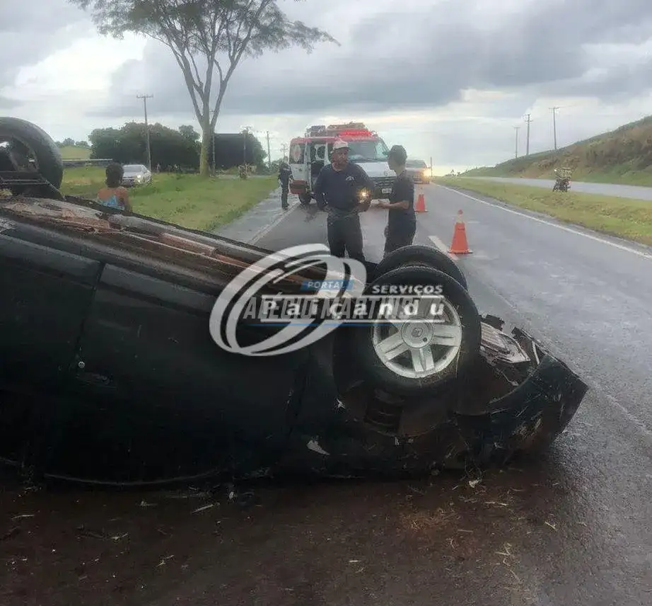 Dois acidentes seguidos foram registrados na rodovia em Paiçandu nesta sexta-feira