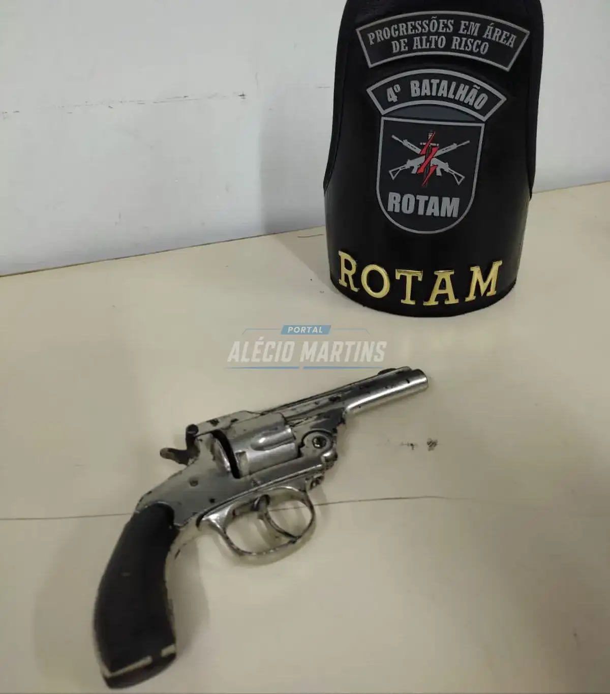 ROTAM apreende arma de fogo em Paiçandu, um jovem foi preso