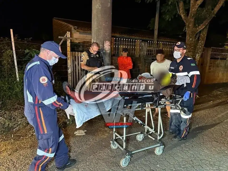 Ladrão se passa por cliente e esfaqueia moto taxista durante assalto em Sarandi