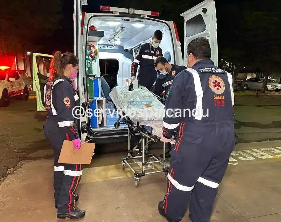 Mãe é esfaqueada no peito pelo próprio filho em Maringá