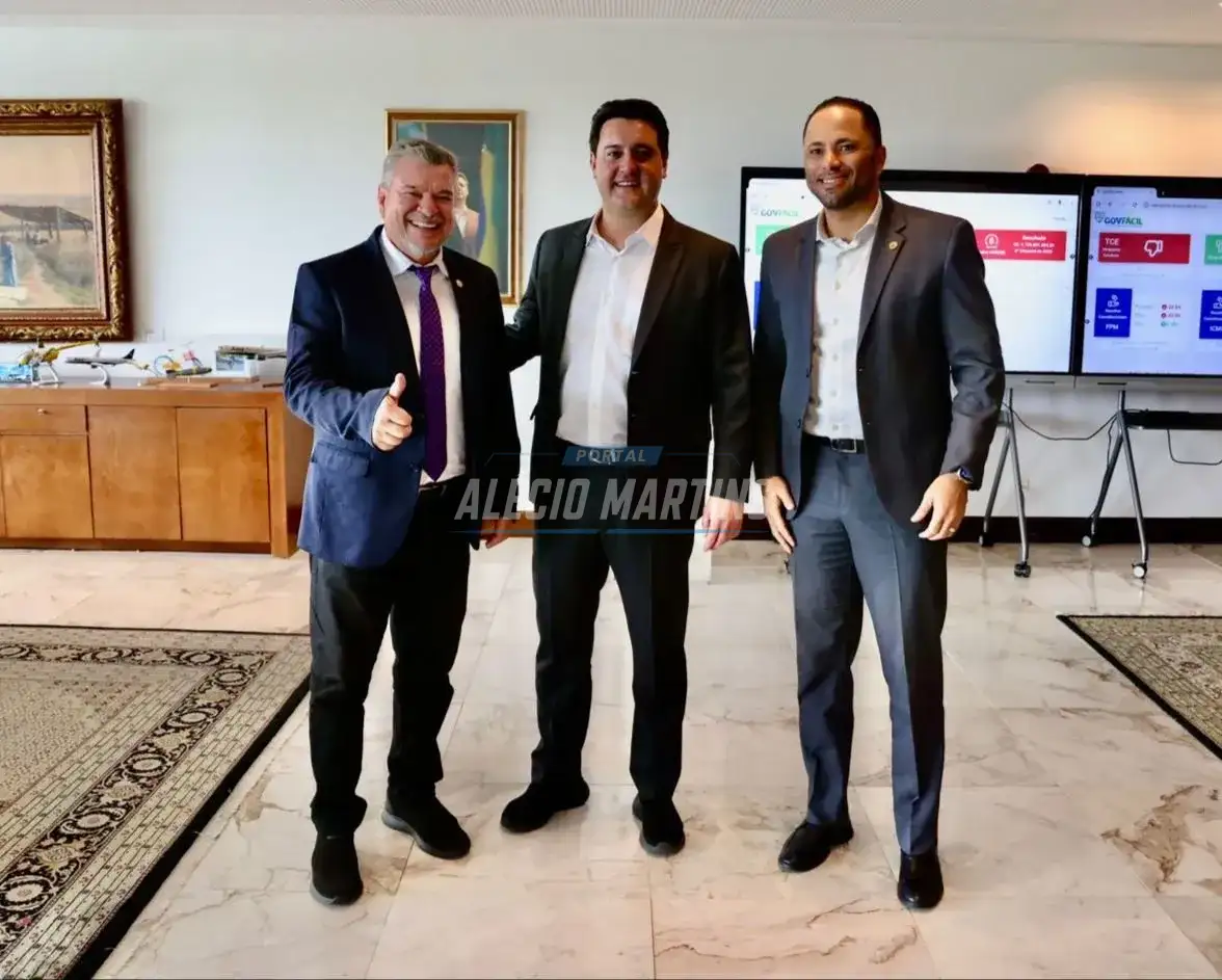 Governador Ratinho Júnior se reúne com deputado Jacovós para tratar assuntos de segurança pública