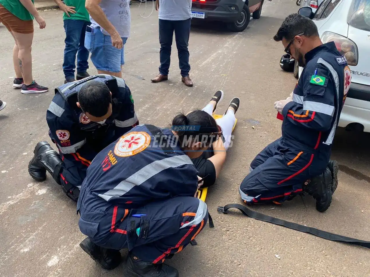 Colisão entre duas motos deixa gestante ferida em Paiçandu