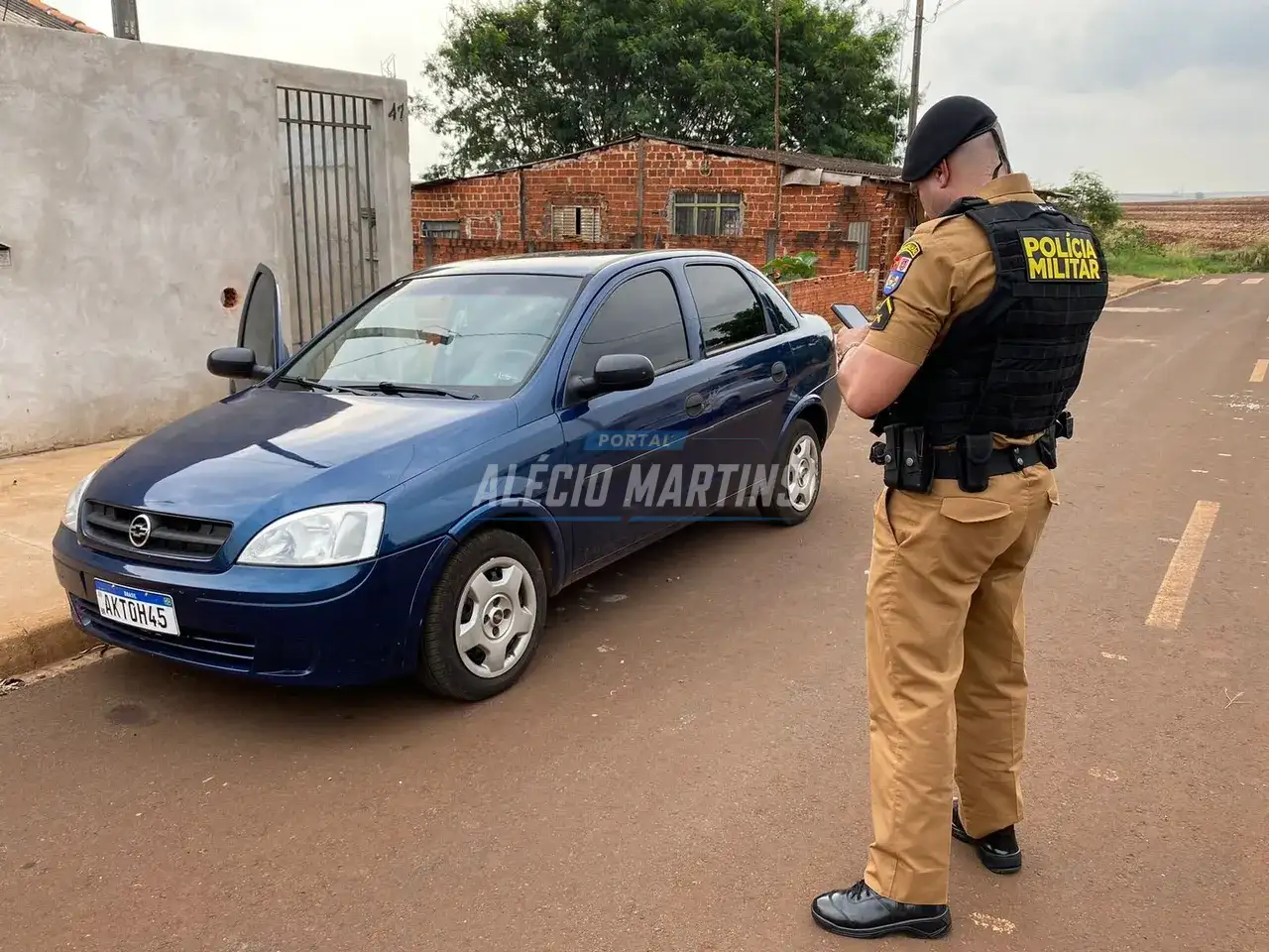 Carro roubado de família na PR-323 é localizado em Paiçandu
