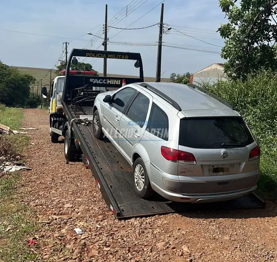 Bandidos armados e encapuzados roubam mercadorias do Paraguai em Maringá e abandonam carro em Paiçandu