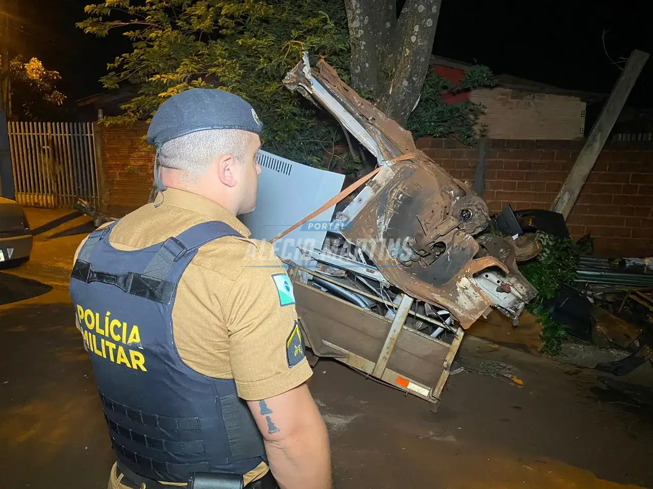 Carro furtado é localizado completamente cortado em Paiçandu.