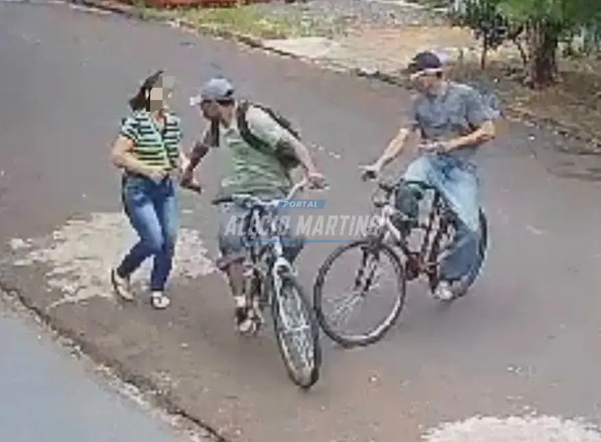 Dupla com bicicleta assalta mulher em plena luz do dia em Paiçandu