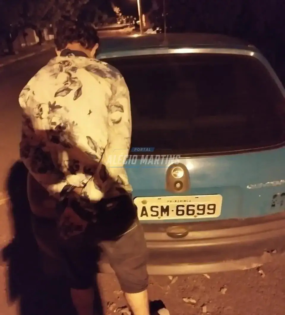 Em abordagem PM recupera carro furtado em Paiçandu