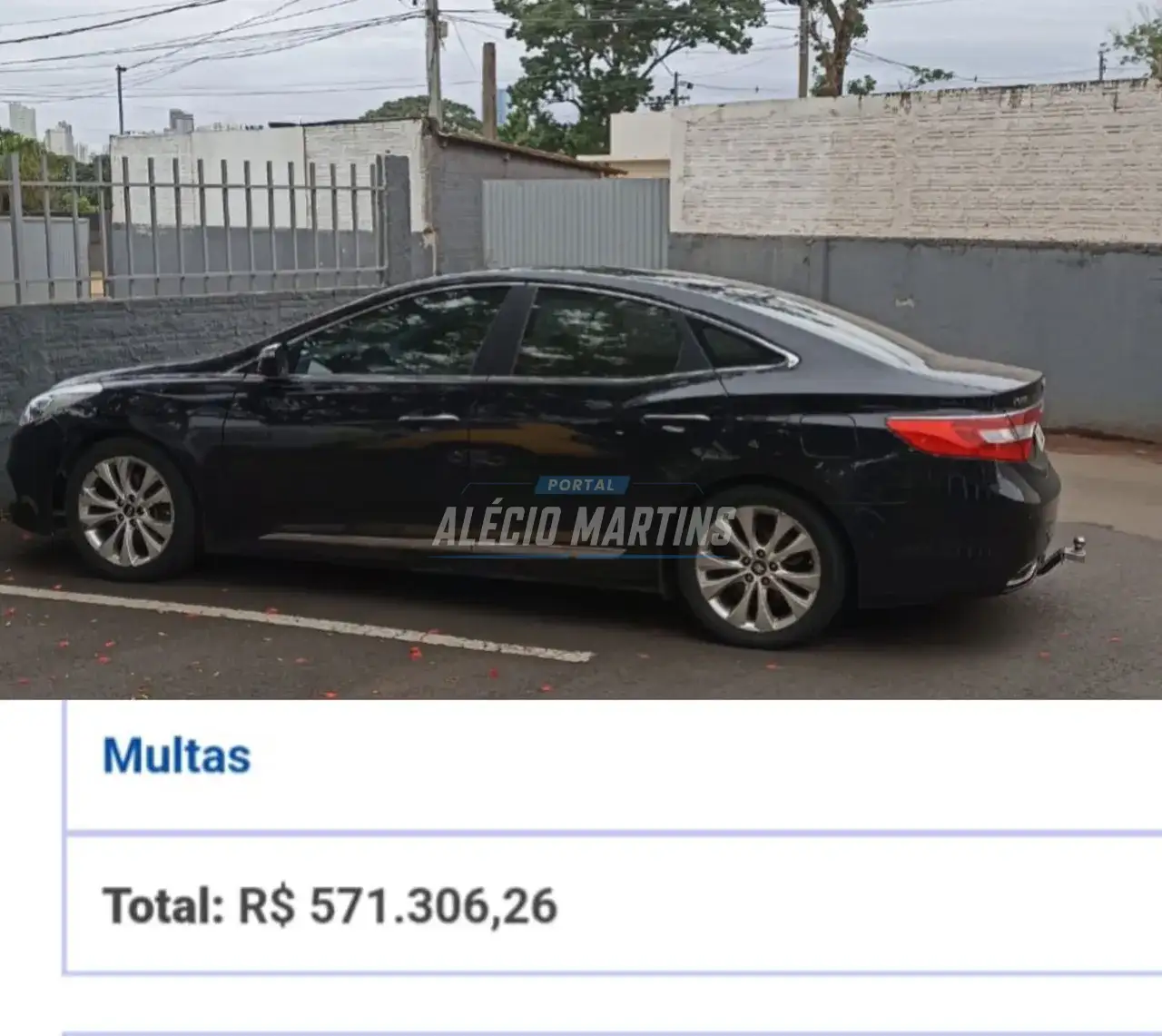 Carro com mais de meio milhão de reais em multas é apreendido pela polícia militar em Paiçandu