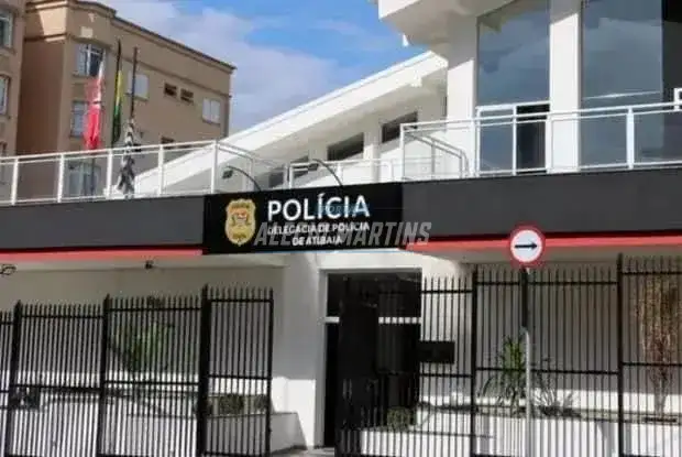 GIRO PELO BRASIL - Após suposta traição, mulher corta pênis do marido joga na privada e da descarga