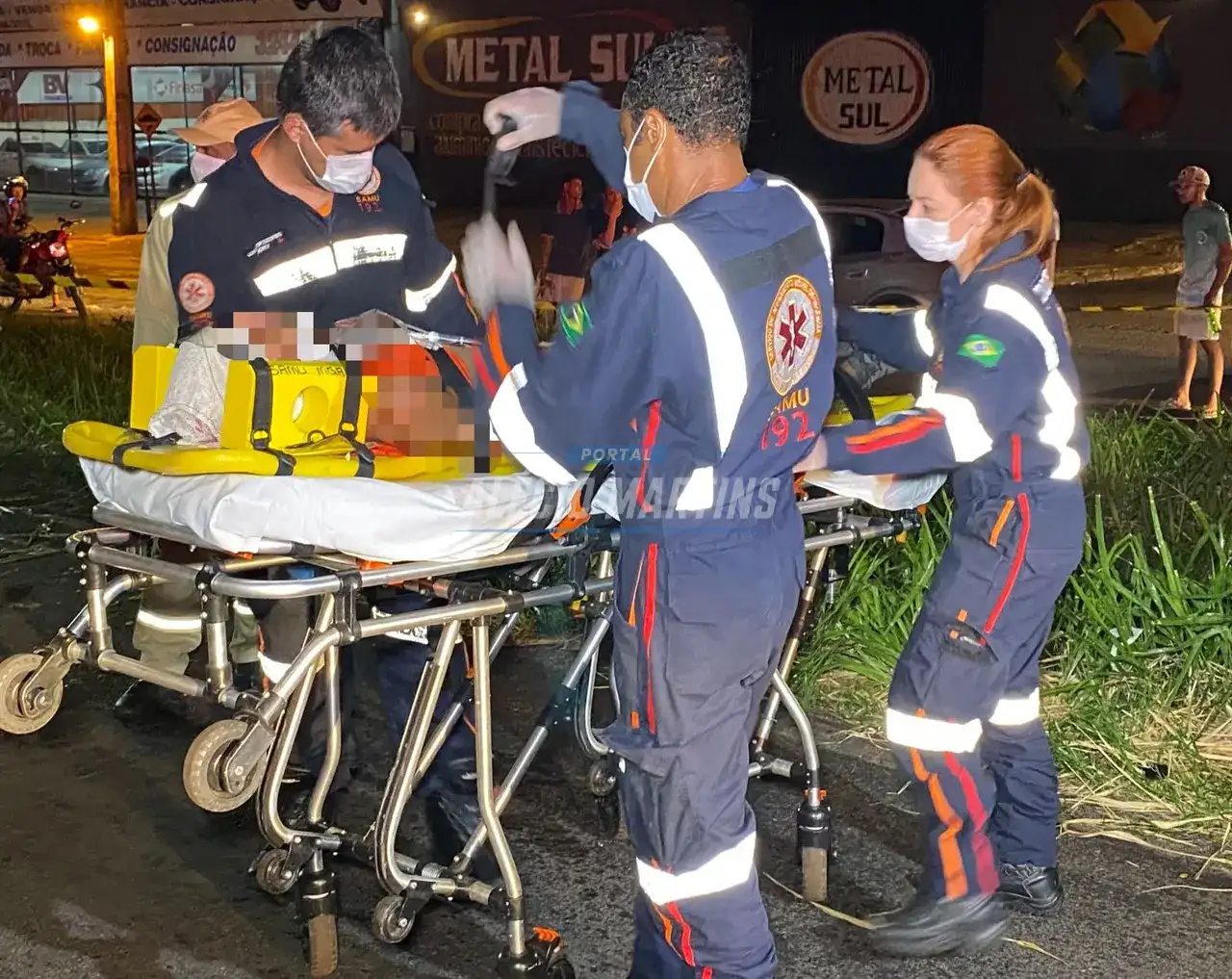 Pedestre sofre fratura exposta após ser atropelado por moto no acesso à marginal da rodovia em Paiçandu