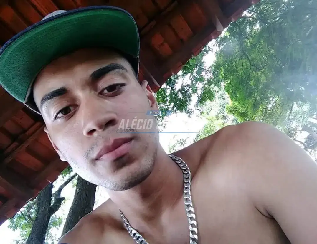 Homem é morto a tiros na frente da mãe e da filha em Sarandi