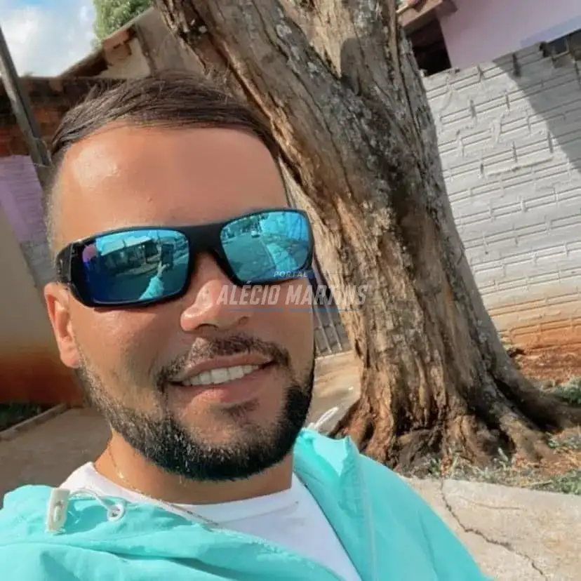 Homem é executado com tiros na cabeça em Maringá. O corpo foi encontrado dentro de uma residência