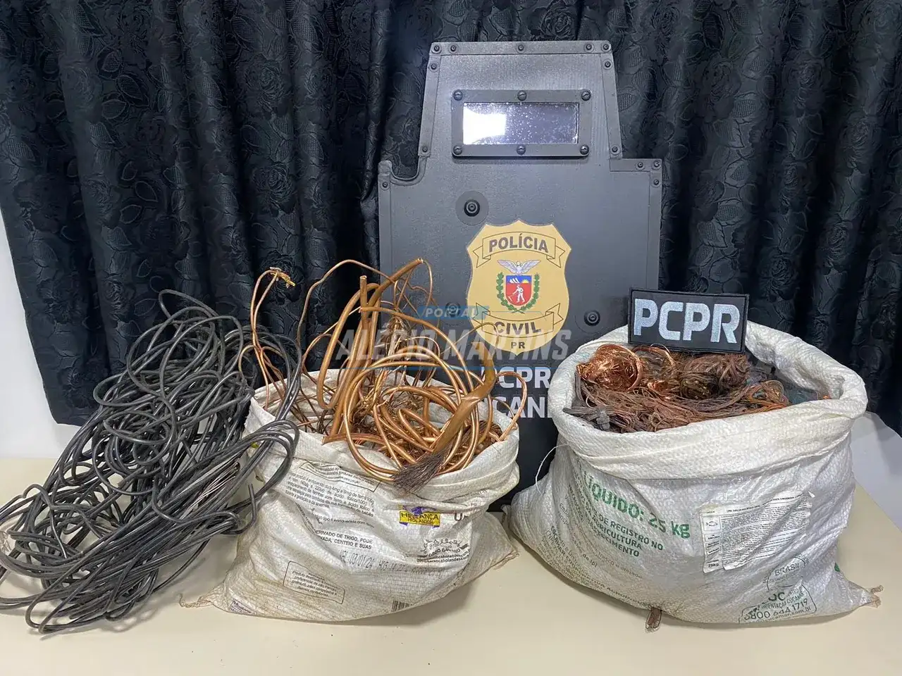 Polícia civil realiza prisão de casal por furto e comerciante por receptação em Paiçandu