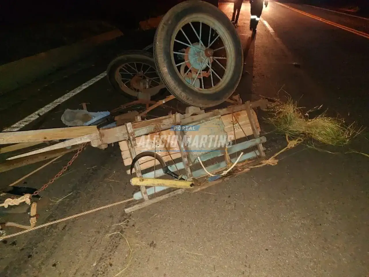Homem em carroça morre após ser atropelado por caminhão na PR-323