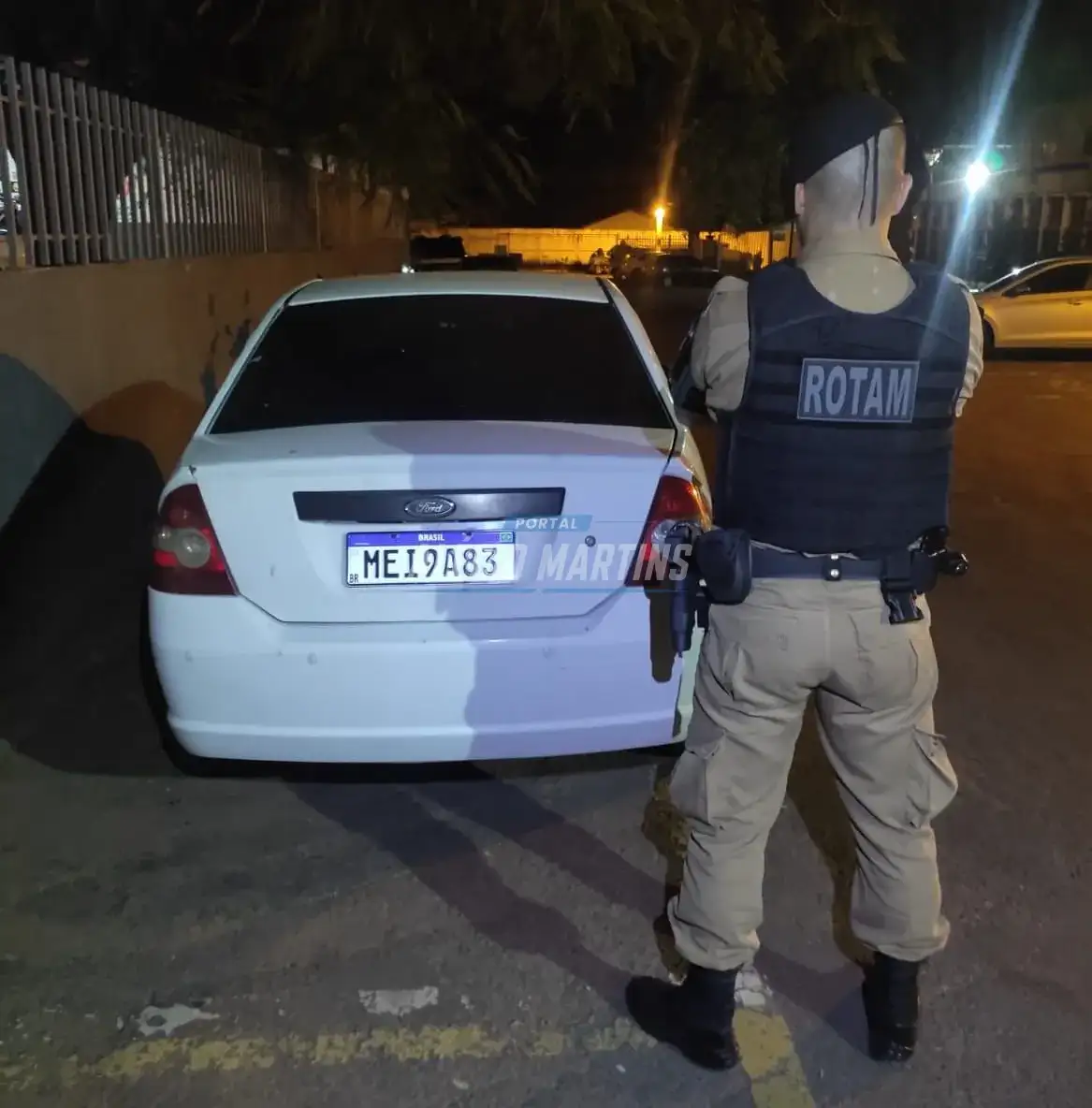 Veículo furtado e com placas clonadas é apreendido pela ROTAM de Paiçandu. Um homem foi preso.