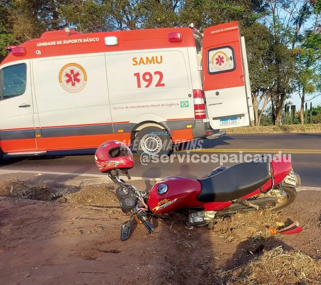Casal fica ferido após colisão entre carro e moto na PR-323
