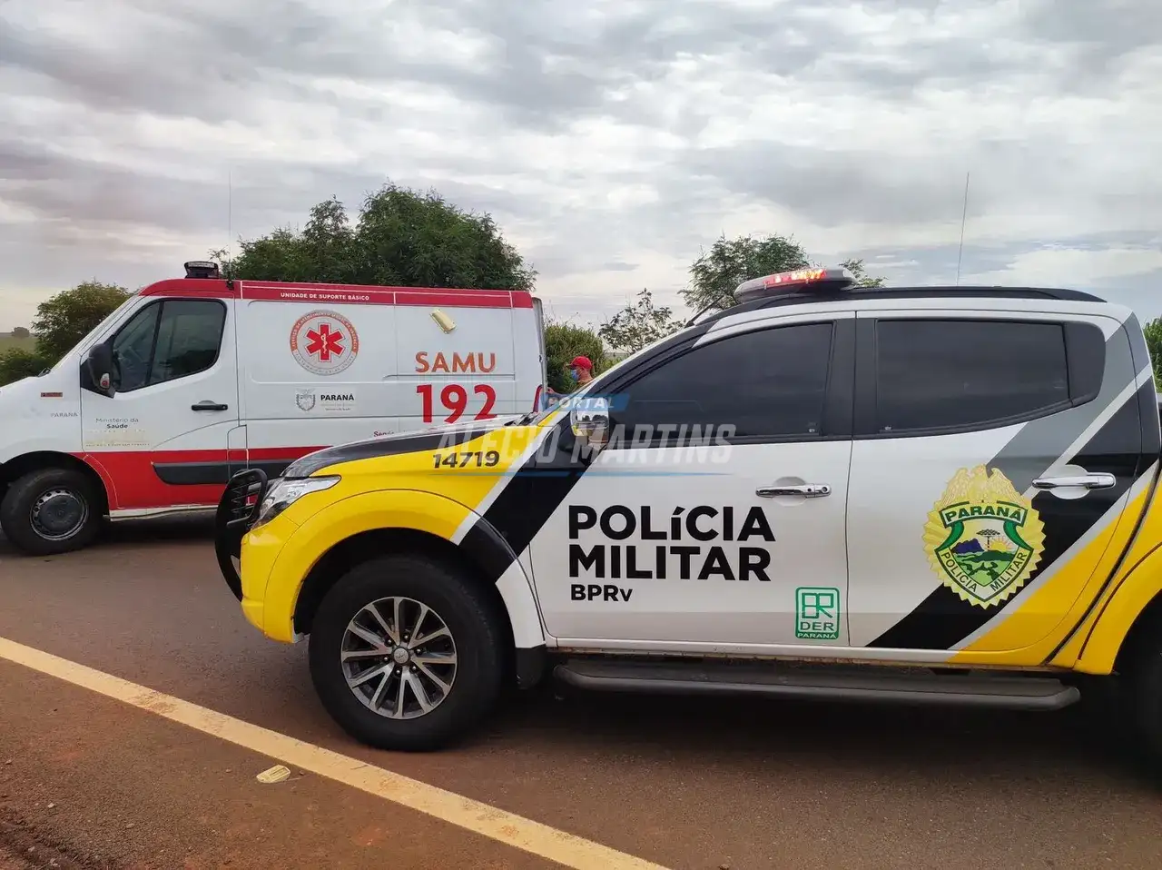 Mulher fica ferida após veículo capotar na rodovia em Doutor Camargo