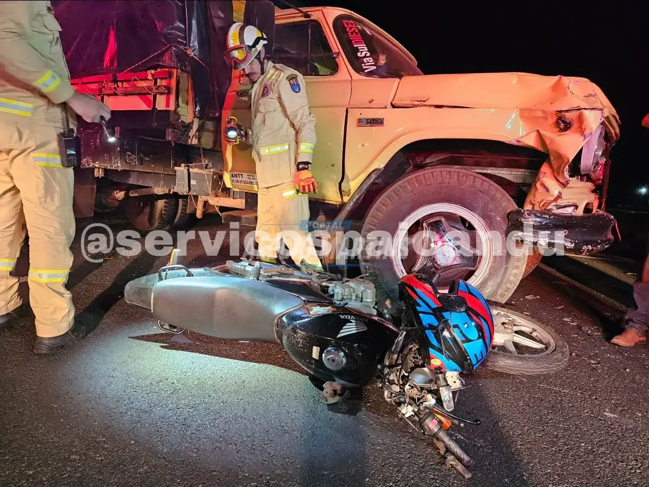 Motociclista é socorrido inconsciente após acidente no trevo de acesso à Ivatuba na PR-317