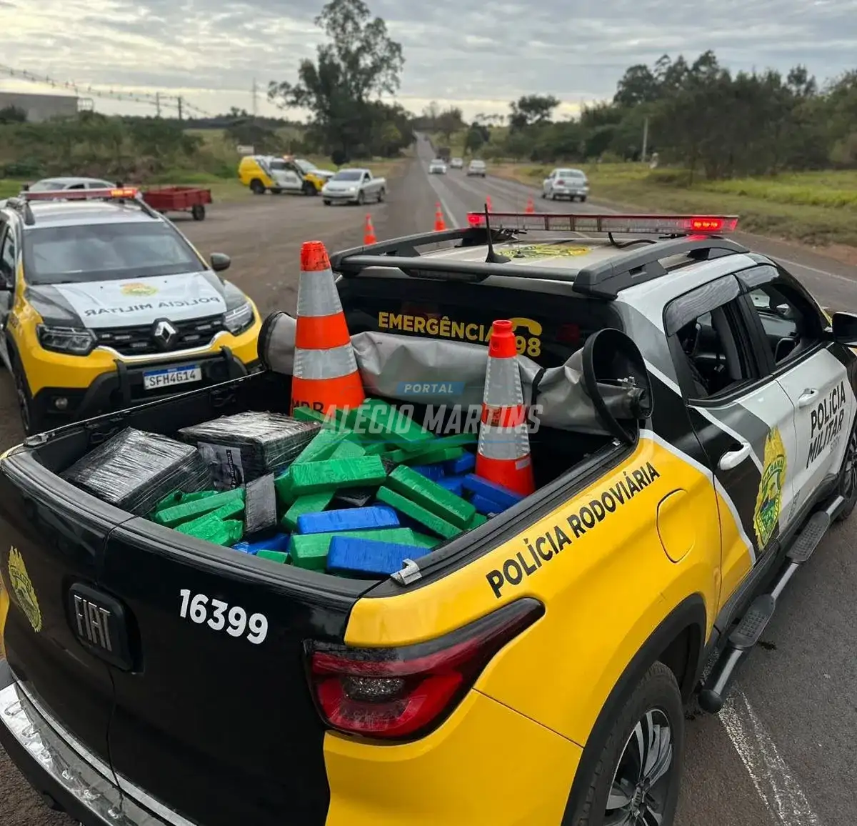 Motorista transportando mais 300kg de maconha se envolve em acidente na PR-323
