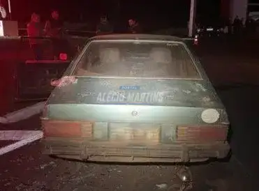 Homem fica ferido após colisão envolvendo dois veículos na rodovia PR-323