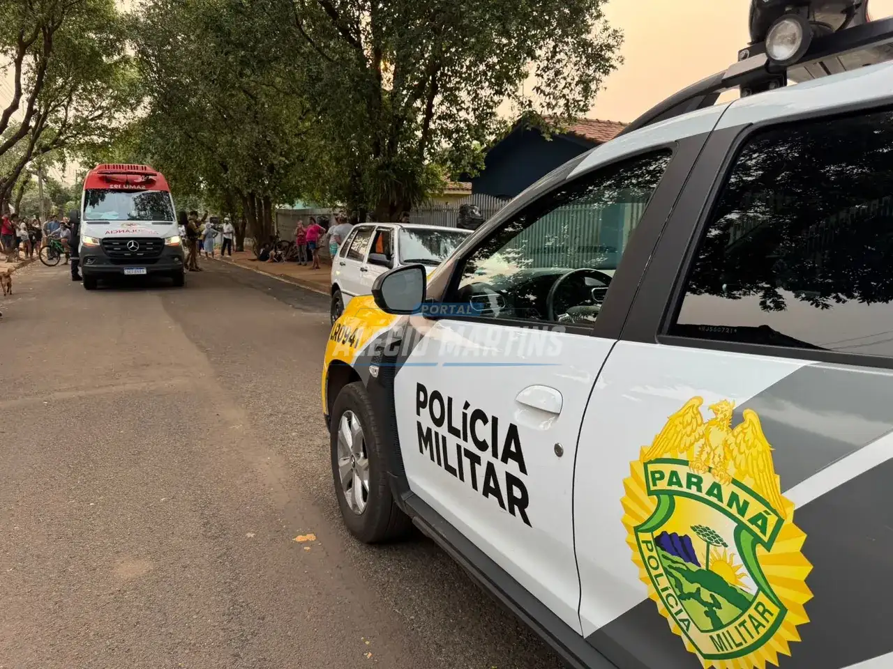 Jovem é socorrido após levar duas facadas nas costas, em Paiçandu