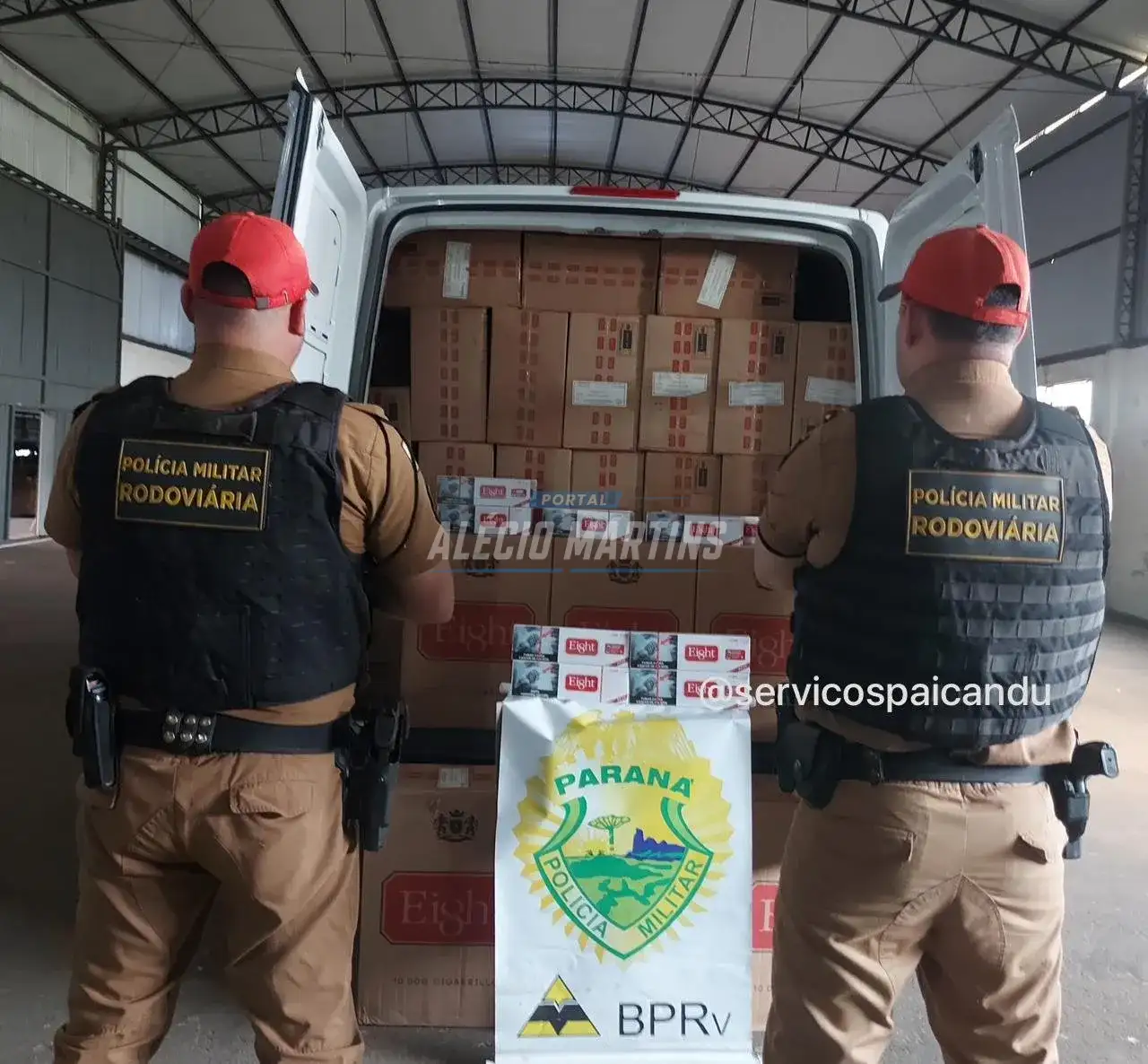 Após denúncia, carga de cigarros é apreendida pela Polícia Rodoviária Estadual às margens na PR-323