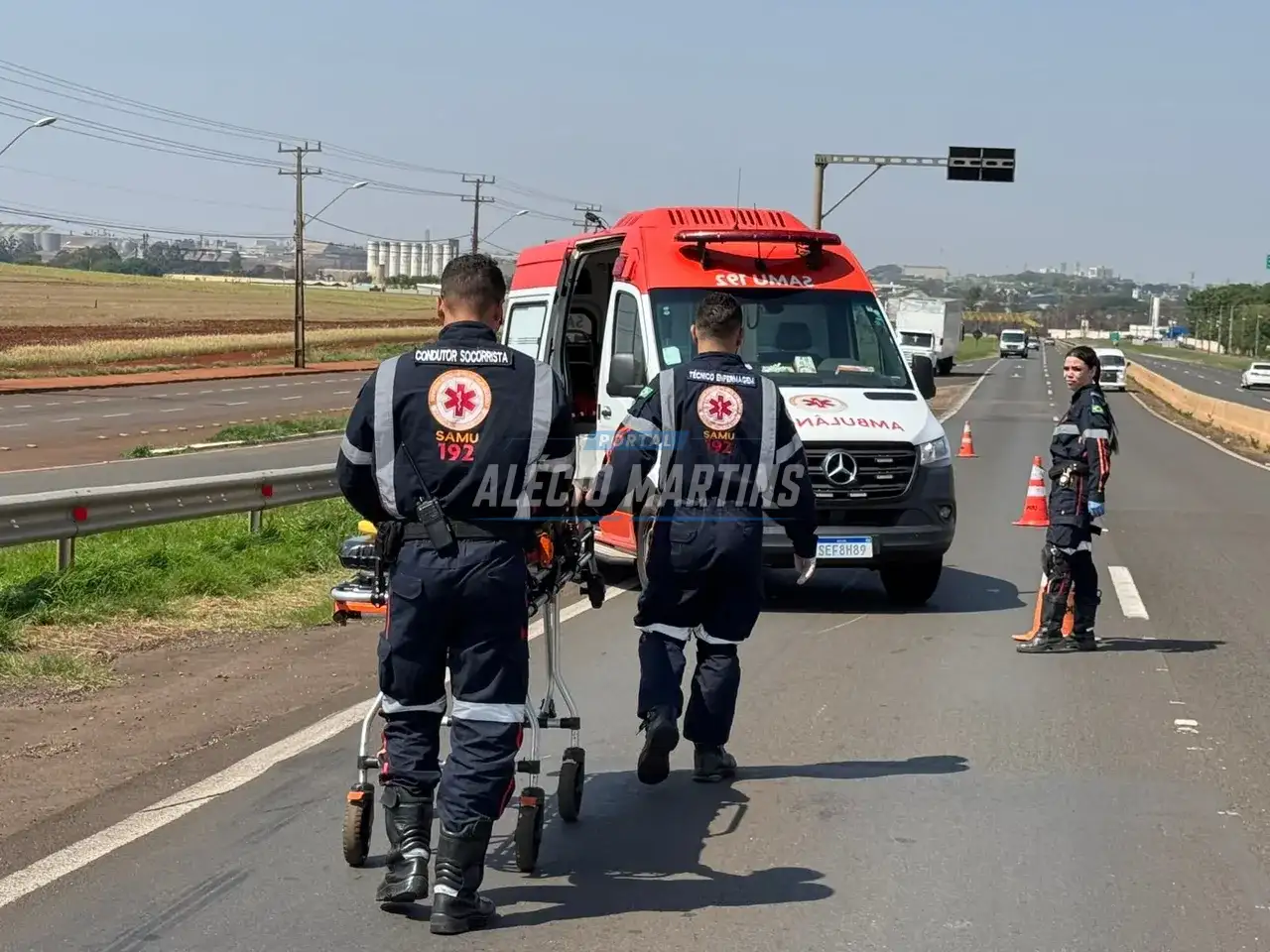 Pneu de moto estoura e motociclista sofre queda na rodovia em Paiçandu