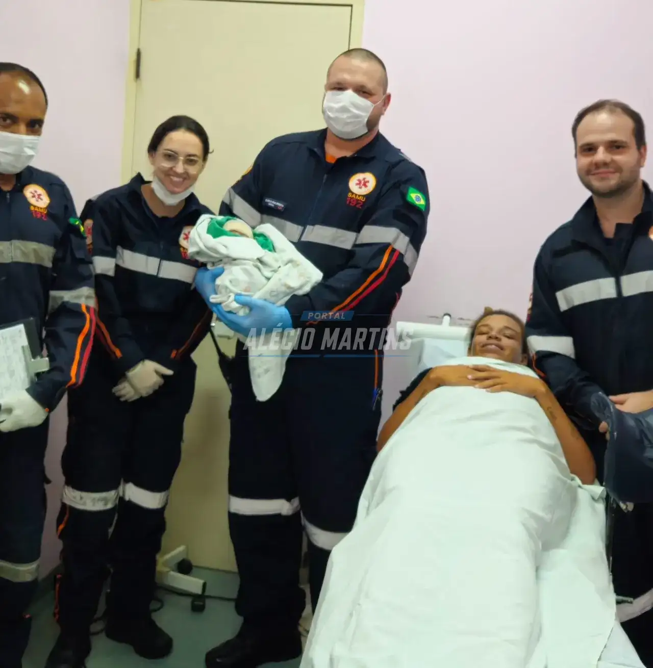 Bebê nasce dentro de ambulância do SAMU em Paiçandu