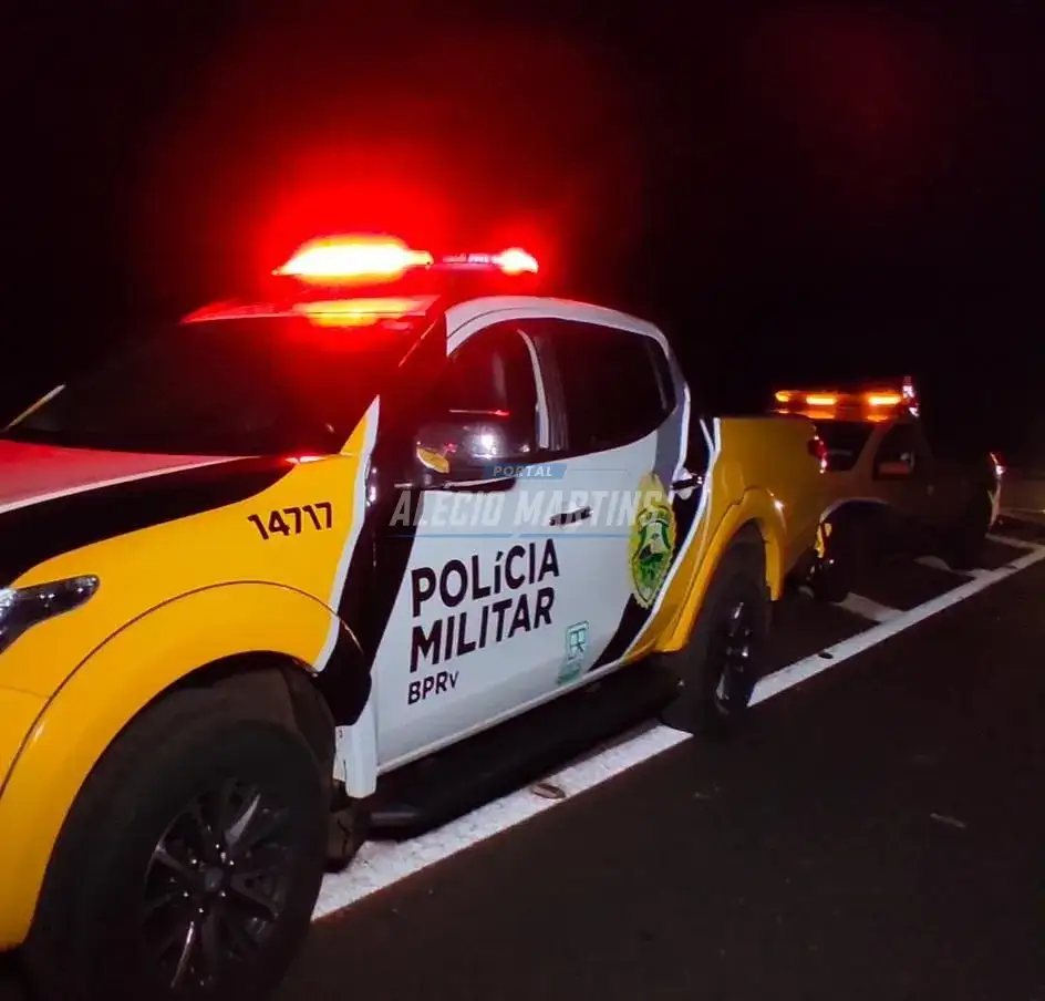 Acidente entre carro e moto deixa motociclista ferido na PR-323